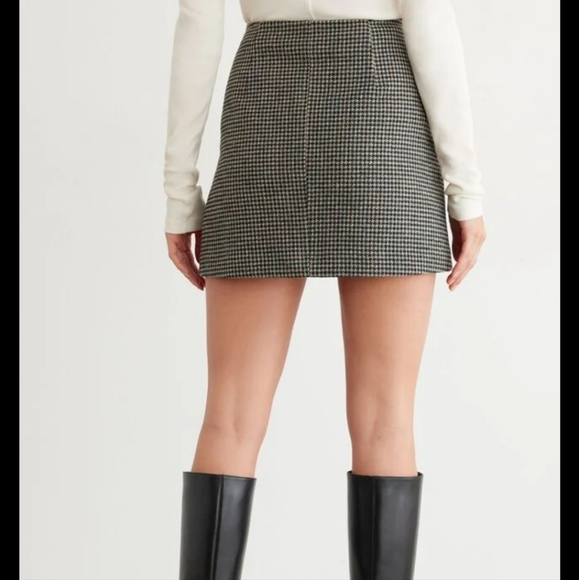 Dynamite Susie Houndstooth Mini Skirt - XXS - Picture 3 of 9